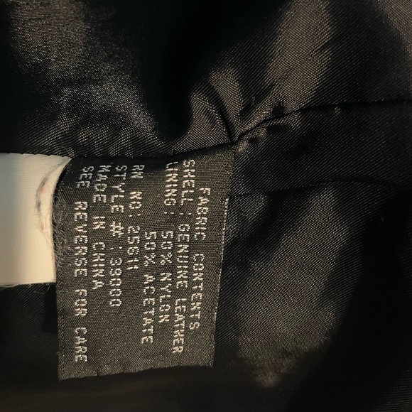 Jones Wear Sport Women’s Jacket 100% Leather - Picture 6 of 8